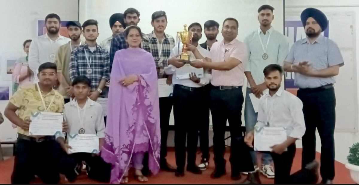 Organized annual prize distribution function at Khalsa College